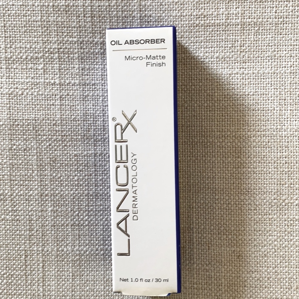 Lancer Dermatology oil absorber